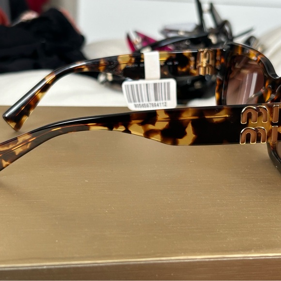Miu Miu Tortoise Shell Sunglasses - Picture 5 of 5